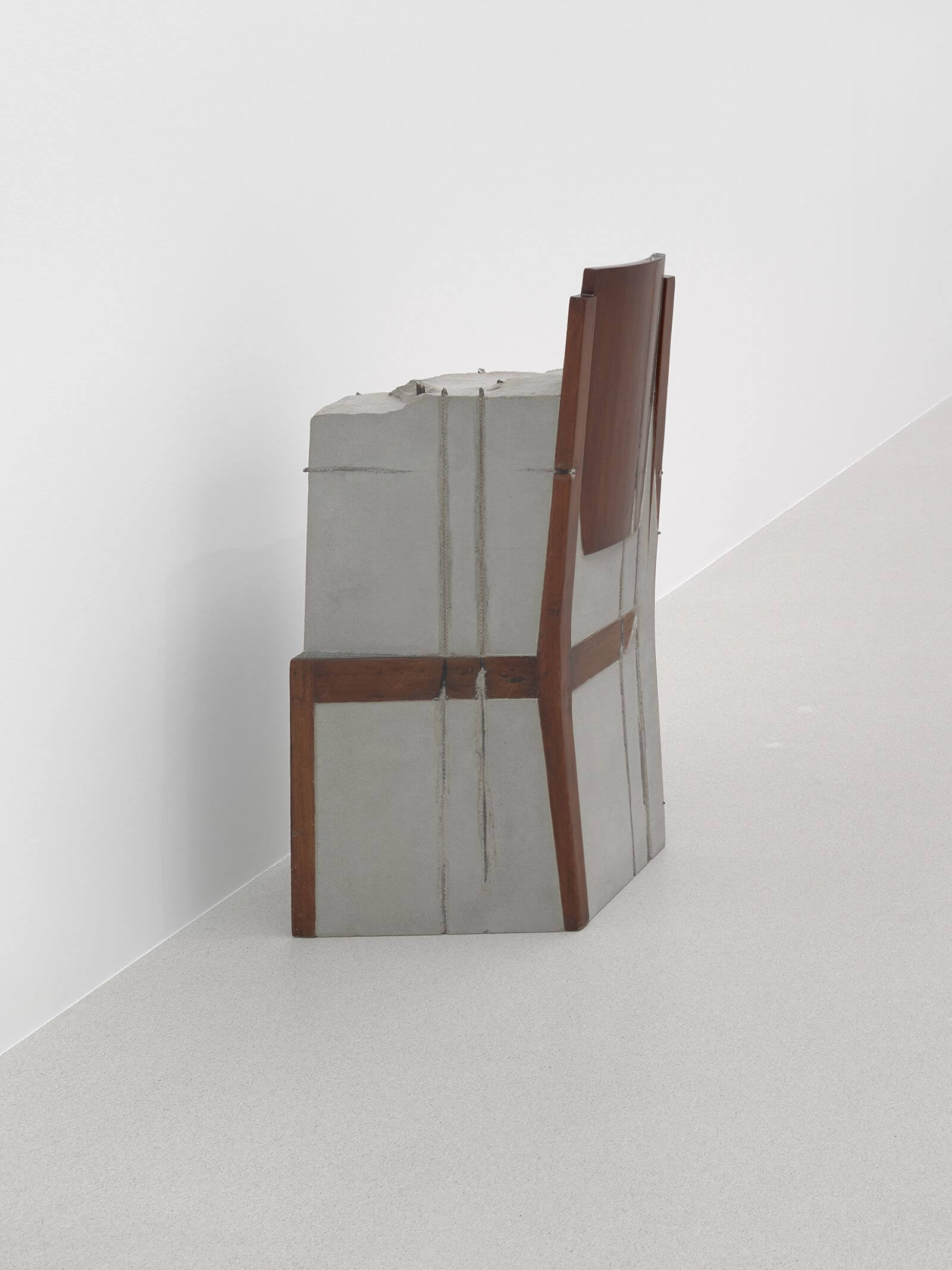 Doris Salcedo, ‘Untitled’, 2006 COURTESY: Doris Salcedo & Glenstone Museum / PHOTOGRAPH: Ron Amstutz
